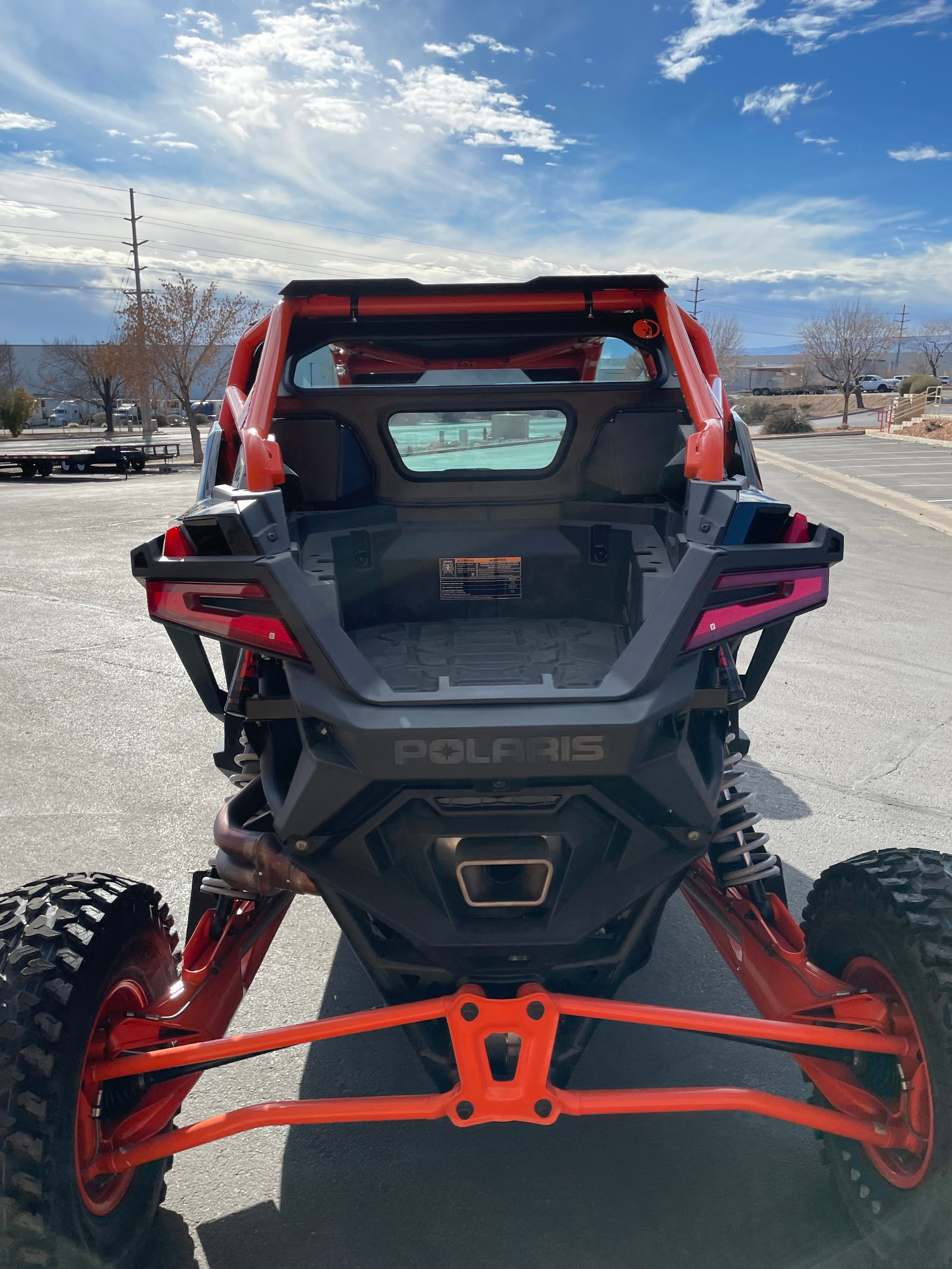 POLARIS RZR PRO R REAR WINDSHIELD W/ROCKFORD FOSGATE SYSTEM 2022+